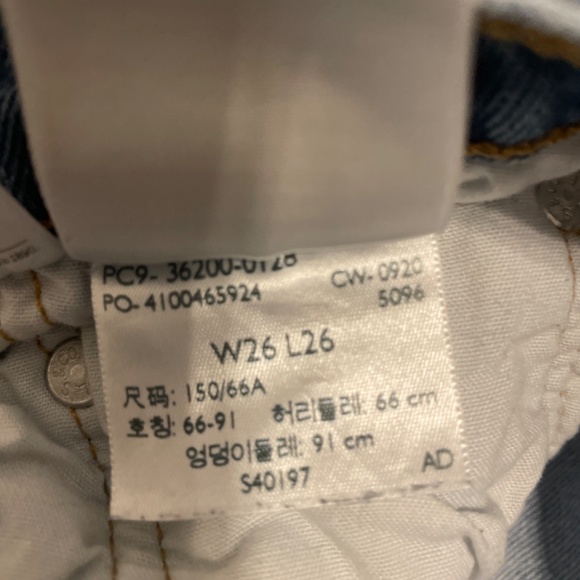 Levi’s Cheeky Jean - Picture 3 of 3